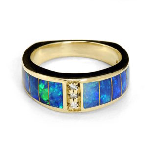 Gold ring with opals and diamonds